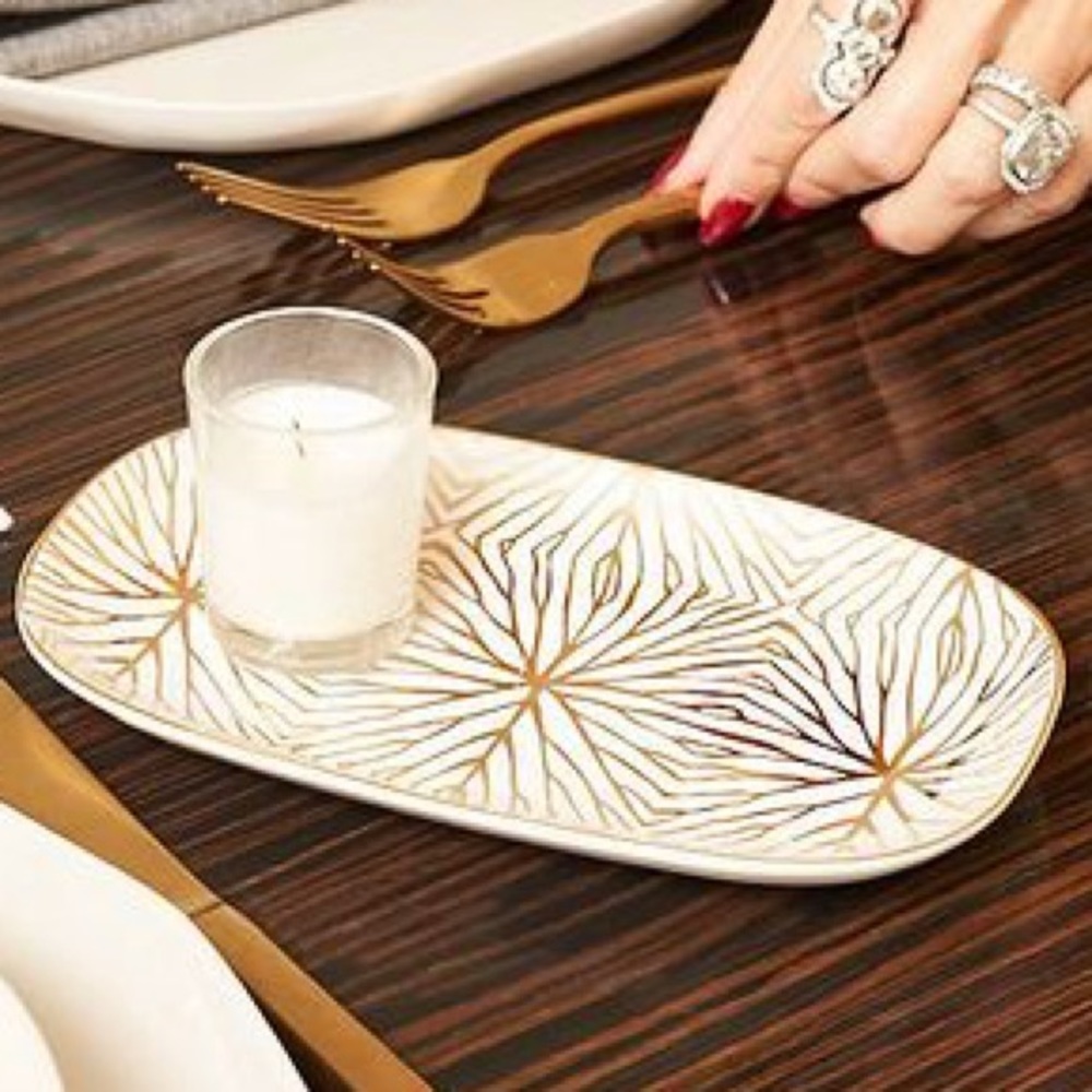 Talianna Lily pad catchall tray